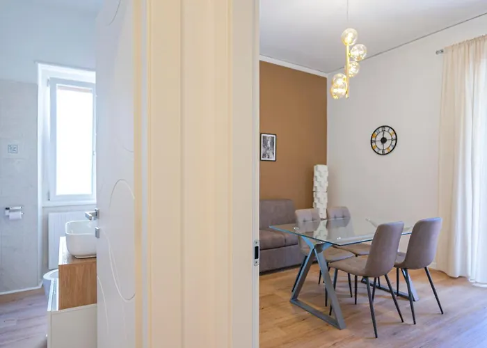 Casa Bonnet - Elegant Near Trastevere & Gianicolo Апартаменты *